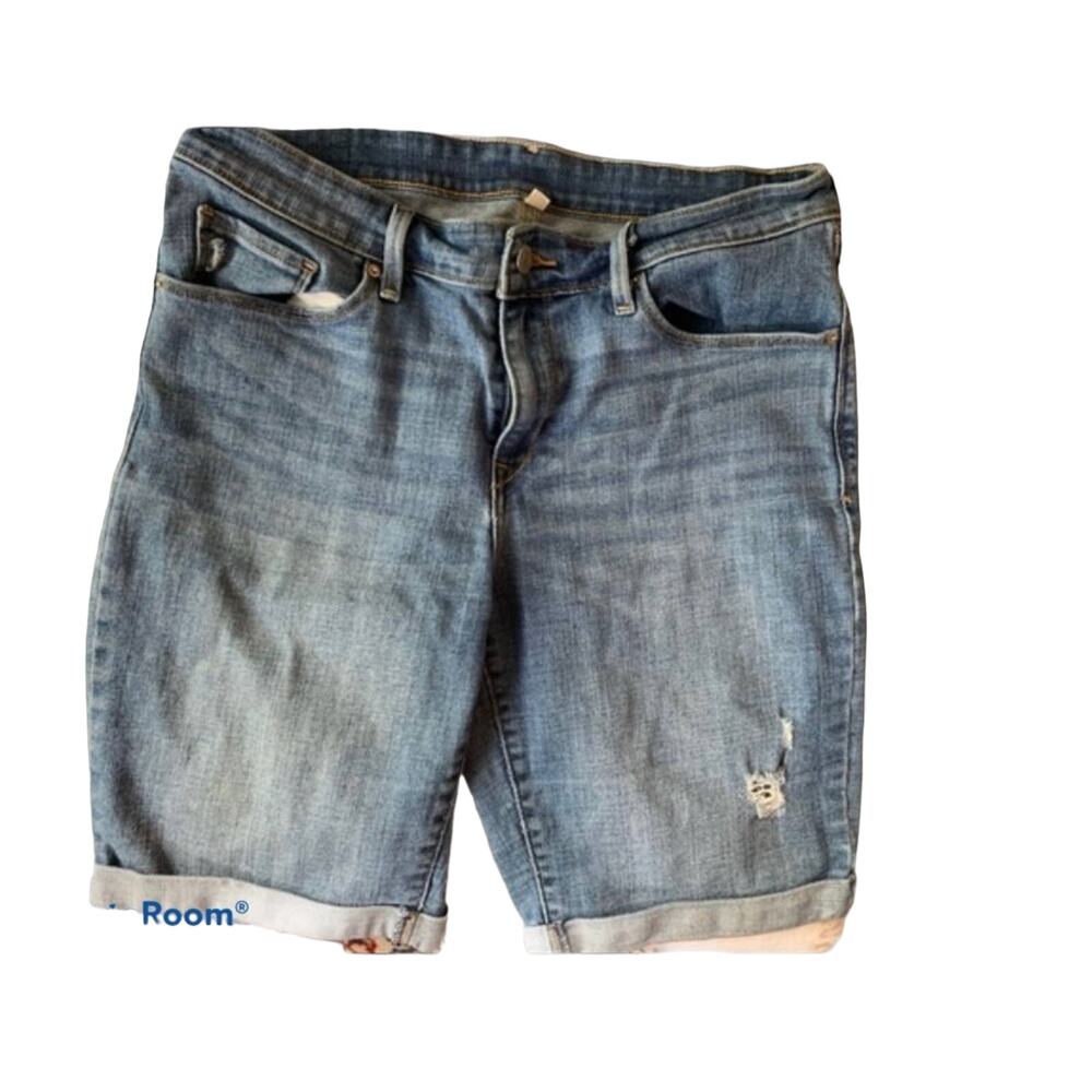 Levis rolled hem distressed jean shorts 29